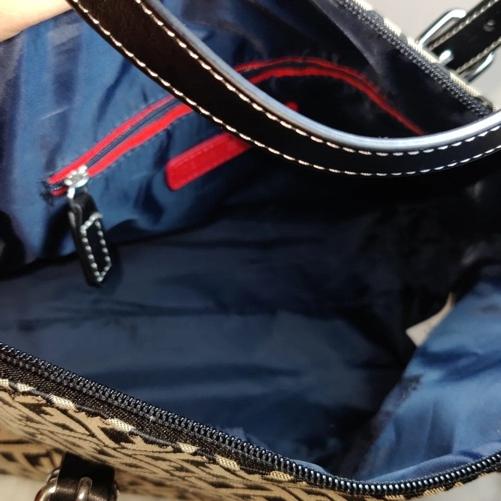 NWT Tommy Hilfiger Black and Tan In Signature Canvas Print Satchel - Picture 8 of 12